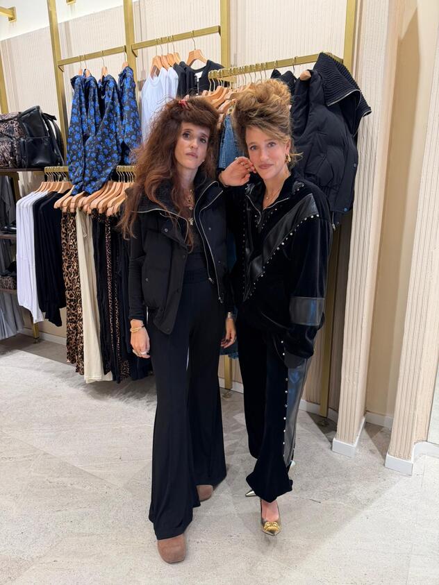 אלונה ודניאלה צור בפתיחת חנות הפופ-אפ של Seestarz בביג פאשן גלילות (צילום: יח"צ)