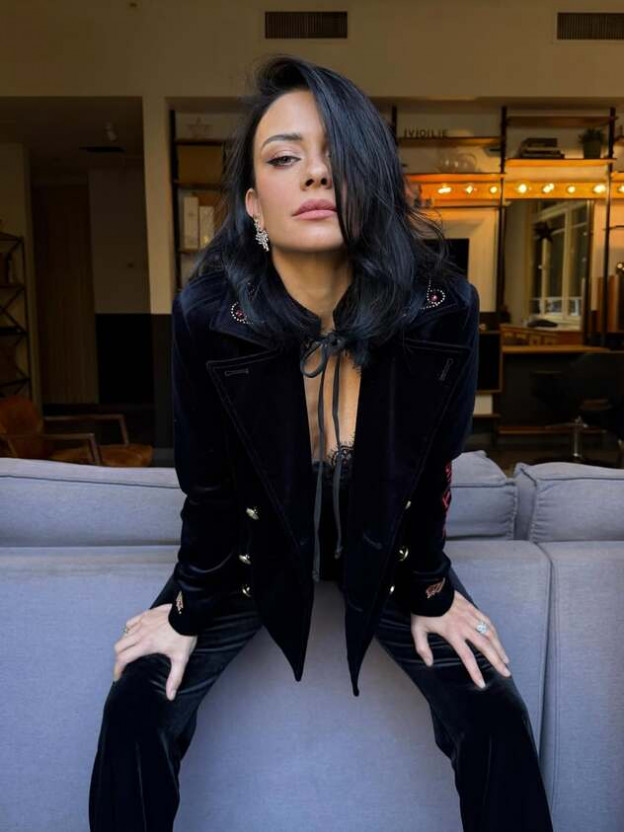 נינט טייב בדרך לפרימיירה (צילום: SAGI DAHARY | HAIR אינסטגרם)