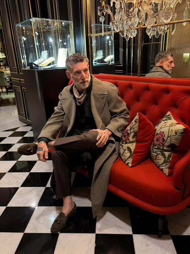 הצעיפים משדרגים את ההופעה (צילום: אינסטגרם, chefgranit)