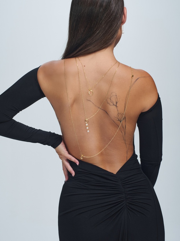 הגב במלוא הדרו (צילום: שלו אריאל מתוך אינסטגרם, danitgreenberg)