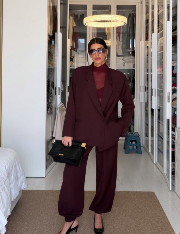 אנחנו בקראש על התיק ההורס (צילום: Einav Booblil | עינב בובליל אינסטגרם)