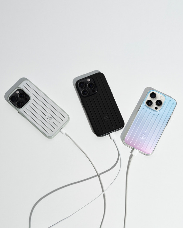 אין סמל סטטוס יותר מכיסוי לנייד (צילום: RIMOWA אינסטגרם)