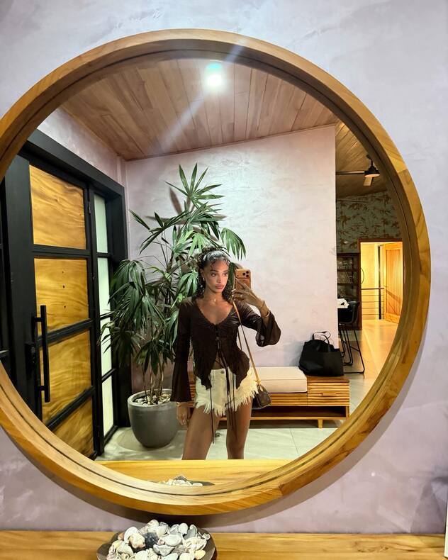 צריך גם כמה בגדי חוף (צילום: אינסטגרם, edenfines)