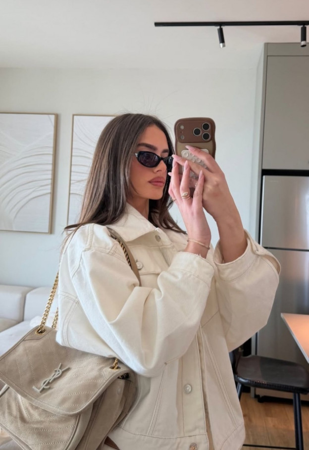 לא פספסנו את התיק ההורס שמתאים בול לנעליים (צילום: yaelshelbia אינסטגרם)