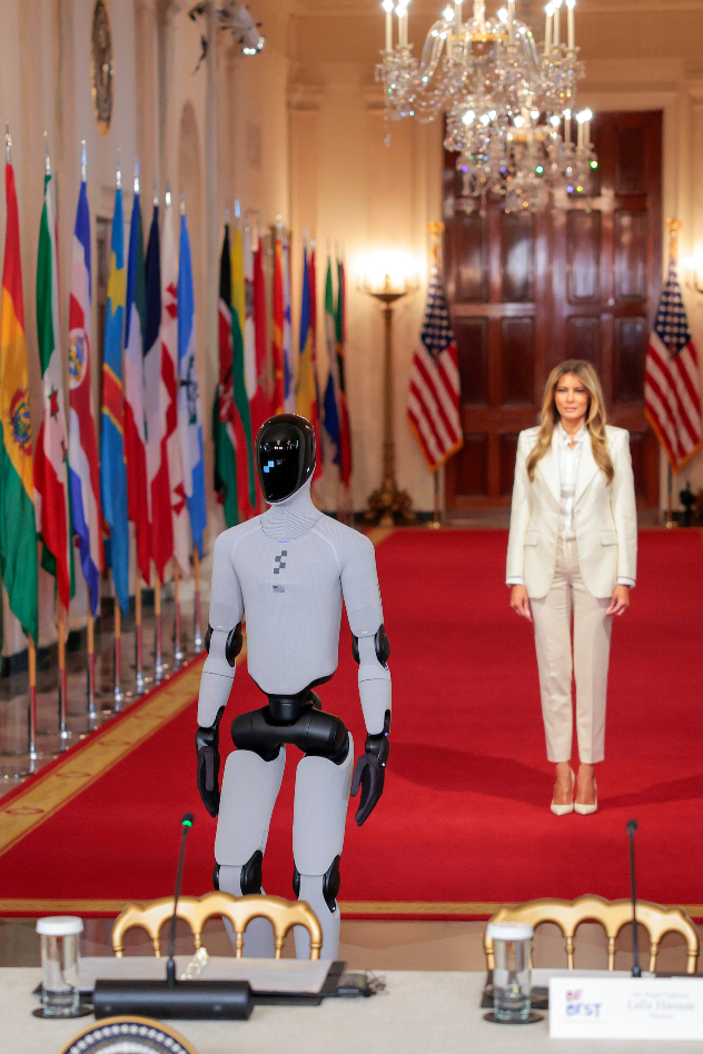 נתנה לו את הבמה (צילום:  Heather Diehl/Getty Images)