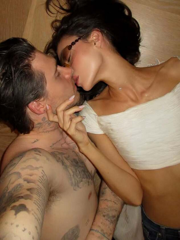 בחר צד (צילום: nicolaannepeltzbeckham אינסטגרם)