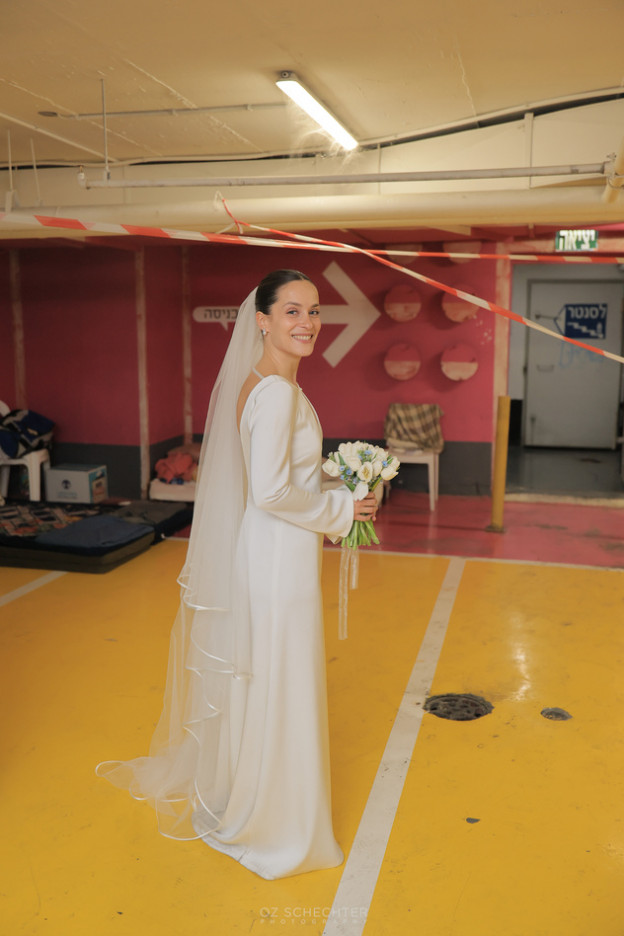 צילומי חתונה בחניון זה עוד לא היה לנו (צילום: עוז שכטר)