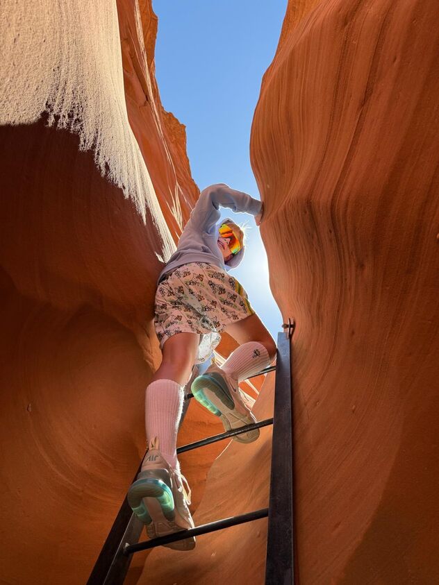 אראבלה לא רואה ממטר (צילום: אינסטגרם, ivankatrump)