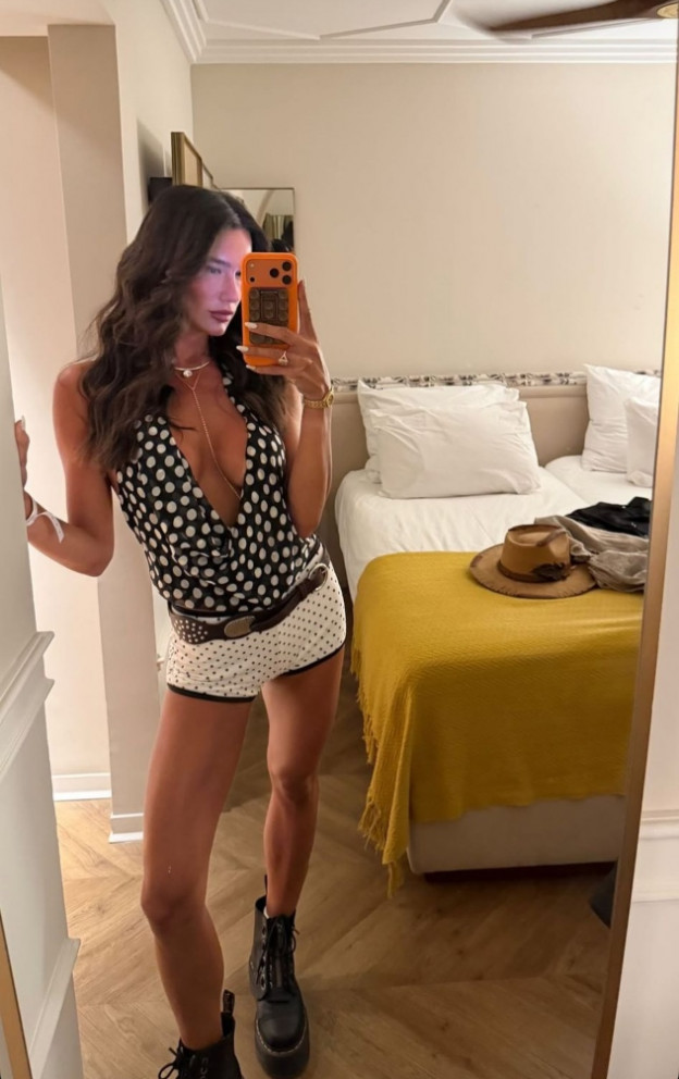 כמו קוצ'לה רק בכנרת (צילום: Adel abed bespalov אינסטגרם)