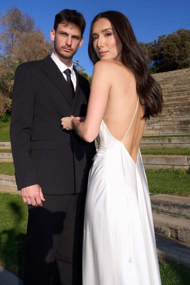 והנה היא, השמלה שהפתיעה אותנו יותר מכולן (צילום: רון קדמי)