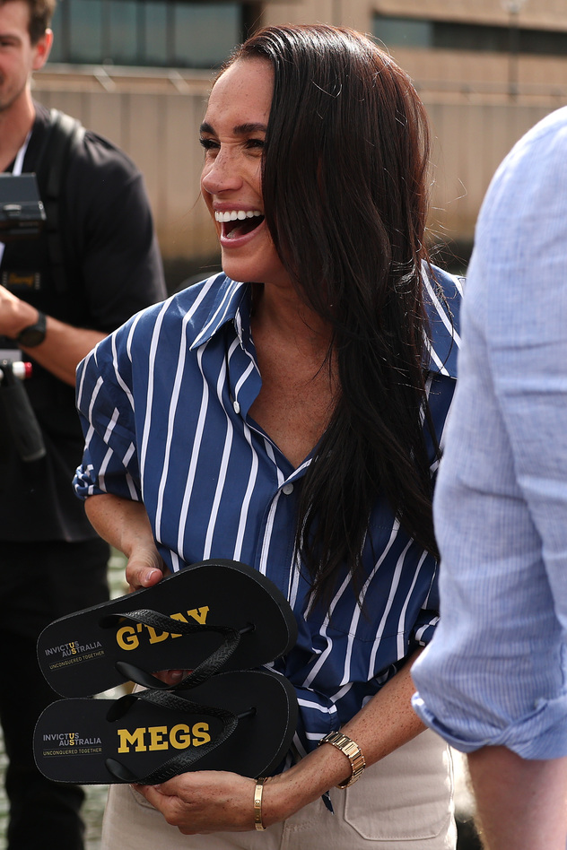 שום סיכוי שהיא תנעל את הכפכפים האלה (צילום: Cameron Spencer/Getty Images)