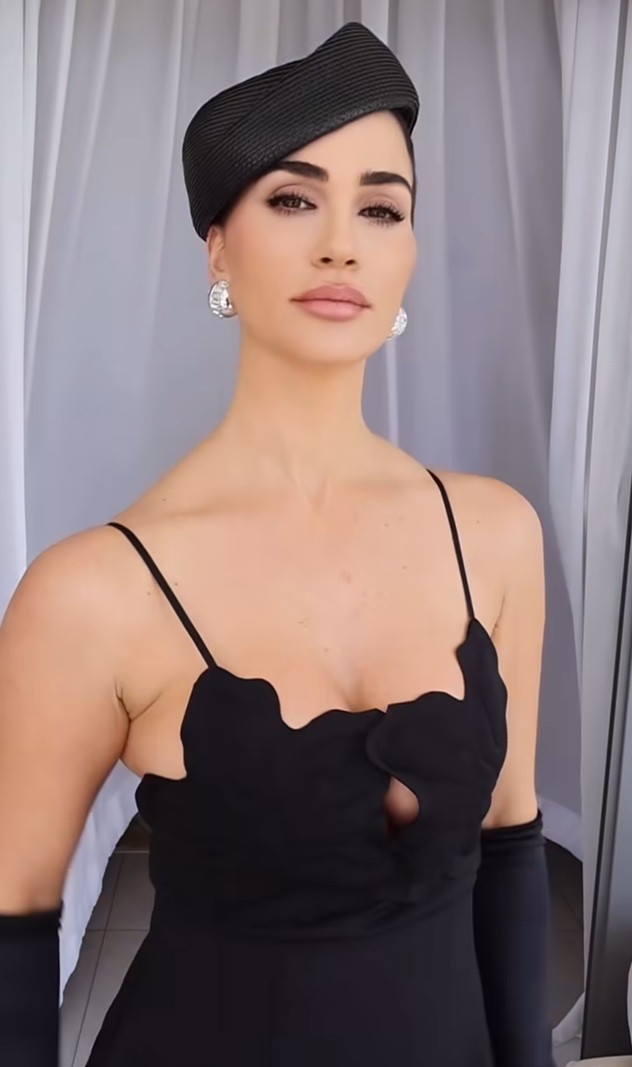 לא בוחלת באקססוריז (צילום: אינסטגרם, shirelmaliach)