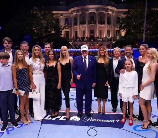 המדשאות הפכו לזירת UFC (צילום: אינסטגרם, ivankatrump)