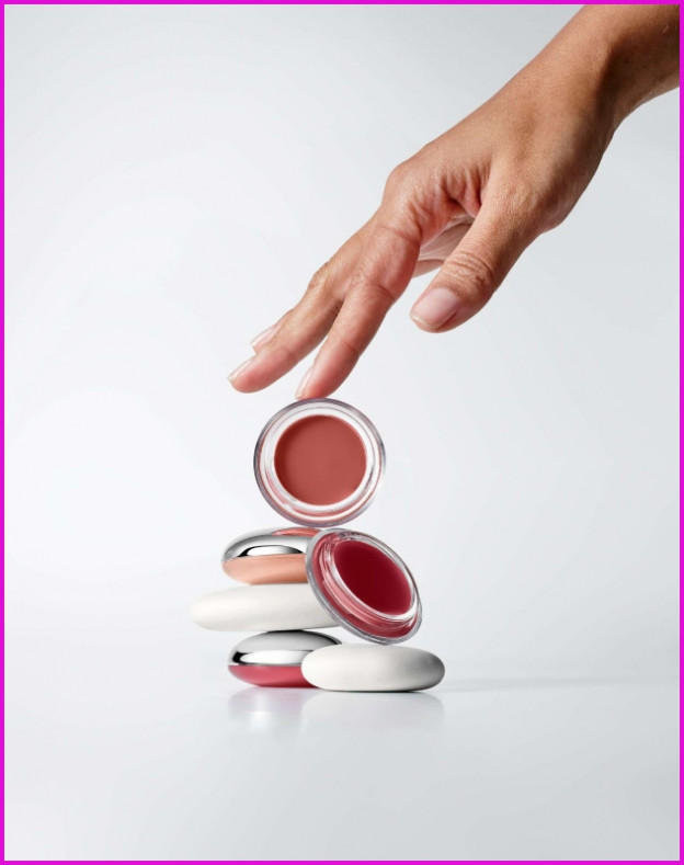 Daily Calm Lip + Cheek Color של קליניק