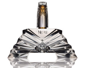 מתנה בשישי: בושם של Nicole Richie