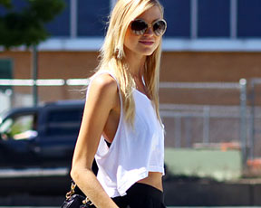 סופרסייז מי: טרנד גופיות הספורט הרחבות