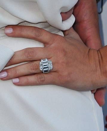 הטבעת המדוברת שנקנתה ב- 2 מיליון דולר (צילום: גטי אימג'ס)