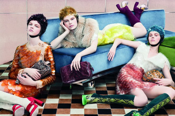 המגפיים של פראדה לחורף 2012 | צילום מתוך הקמפיין