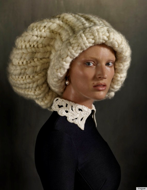 נערה עם עגיל פנינה וכובע ענק (צילום: מתוך מגזין "ווג" הולנד)
