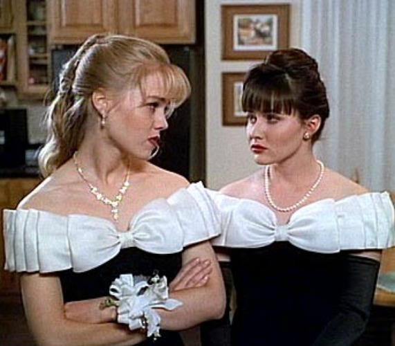 קאט פייט! תקרית שמלת הפרום של ברנדה וקלי, 90210 | צילום: יח"צ 