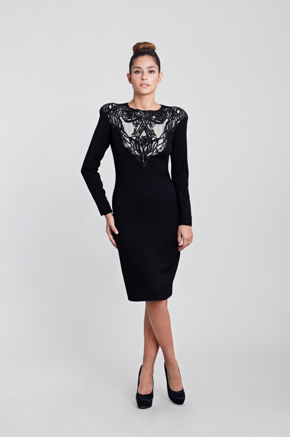 שמלה של אלכסנדר מקווין להשכרה באתר  wish fashion | צילום" יח"צ